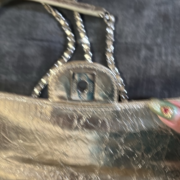 Gently used authentic crinkle gold Chanel bag. - Picture 4 of 5